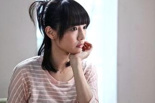 知名采花博主“中原炮王”最新视频引热议，内容尺度引发网友讨论