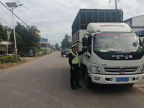 汪小菲母亲现身视频背后:家庭故事与舆论风暴的交织