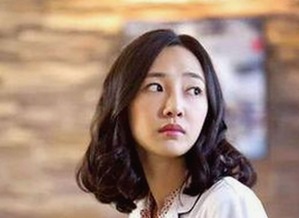 国产熟女爆料引发热议，制服丝袜风潮持续升温